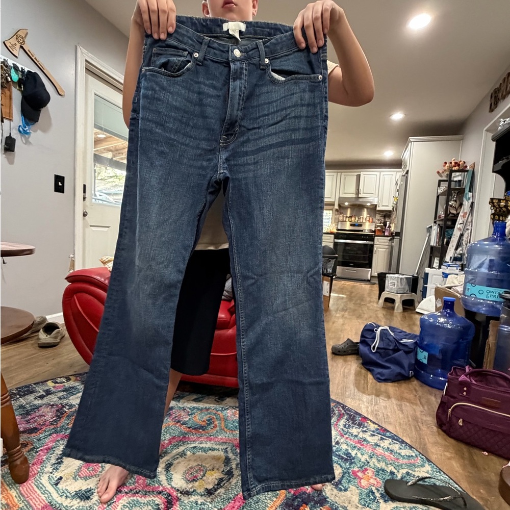 💙💙 H&M bootleg non distressed jeans. Size 12. 💙💙
